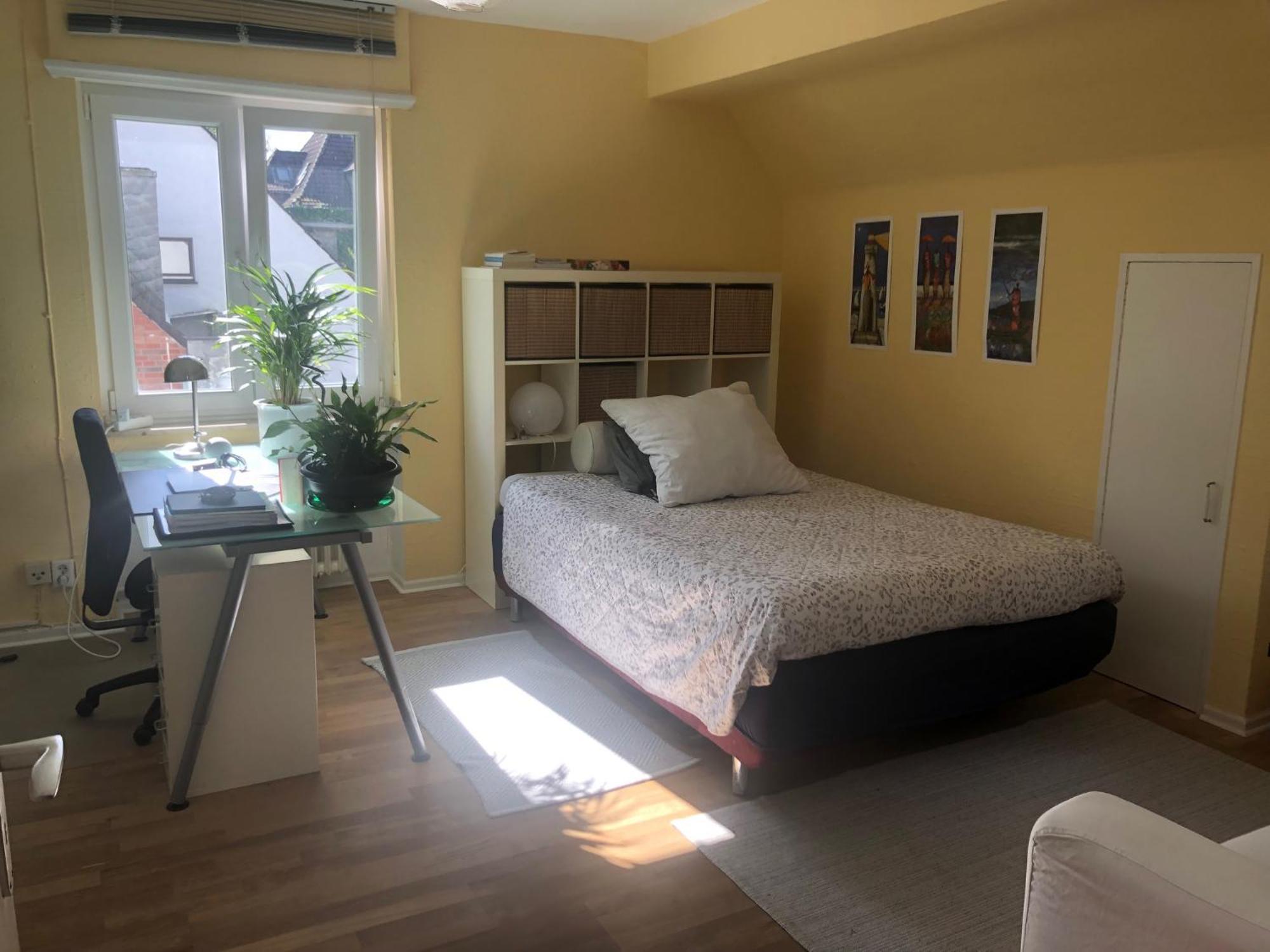 Ferienwohnung Glueck In Benrath Düsseldorf Exterior foto